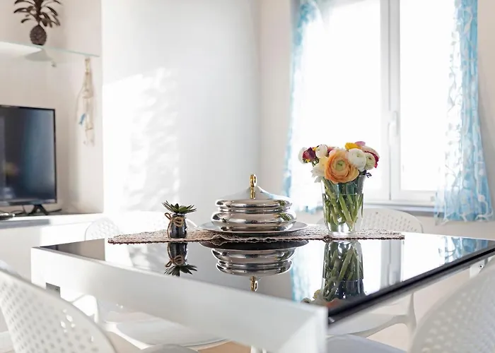 Old Seaview * Bordighera